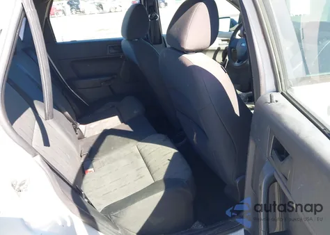 2010 Ford Focus Se из США, поврежденный, VIN 1FAHP3FN5AW226123